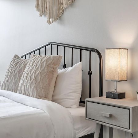 Beautiful Luxury 1Br In The Heart On Minneapolis Eksteriør bilde
