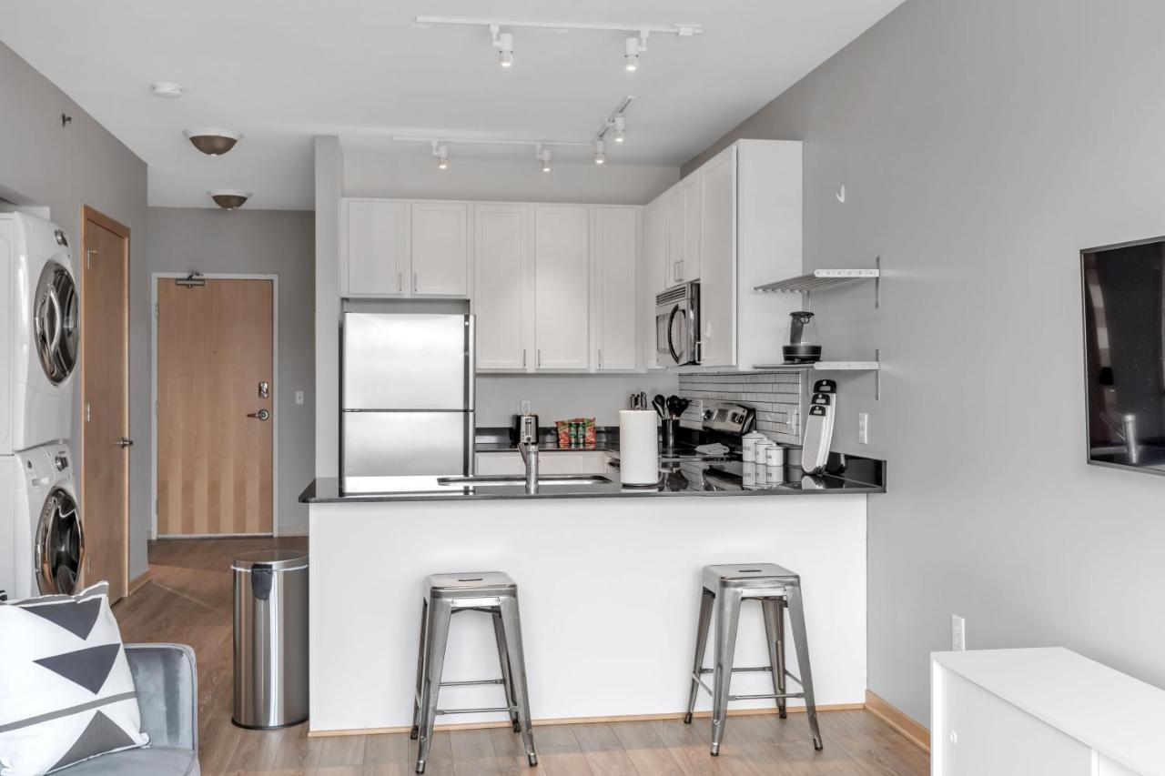 Beautiful Luxury 1Br In The Heart On Minneapolis Eksteriør bilde