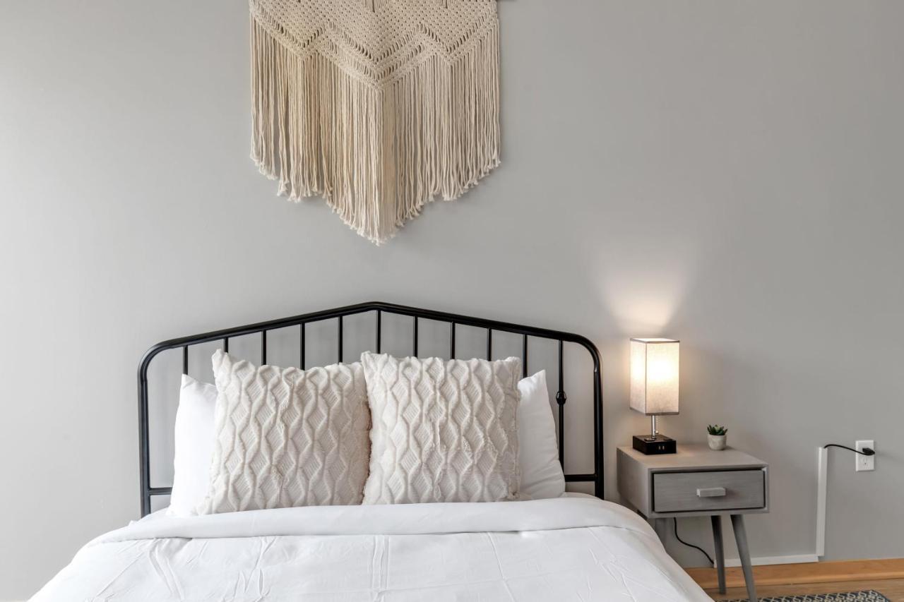 Beautiful Luxury 1Br In The Heart On Minneapolis Eksteriør bilde